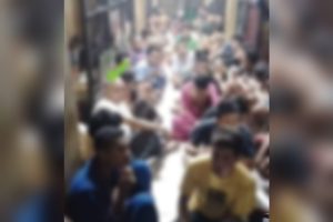 Viral, Asisten I Pemkab Bima Andi Sirajudin Duduk Berdesak-desakan di Tahanan Polres Bima