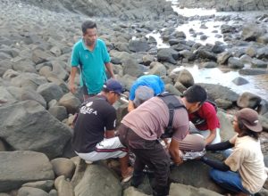 Pemancing Asal Jakarta Tewas Terjatuh dari Tebing Pantai Semeti Lombok Tengah