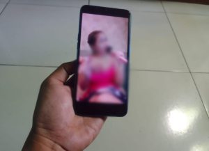 Ketua LSM di NTB Dilaporkan Sebar Video Mesum “Memandangmu”