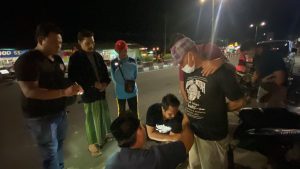 Kompak Jual Sabu, Pasangan Kekasih di Lombok Ditangkap Polisi Saat Keluar Temui Pembeli