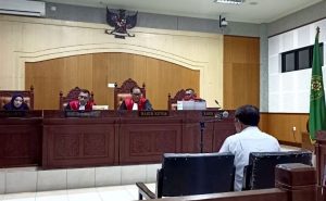 Terdakwa Tayeb Siap Buktikan Aliran Uang Rp250 Juta ke Bupati Bima di Persidangan