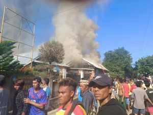 Kebakaran di Bima, 3 Rumah Hangus, Uang Rp100 Juta dan 5 Ton Bibit Bawang Merah Terbakar