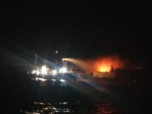 Kapal Tanker BBM Terbakar, 14 ABK Selamat, 3 Orang Masih Dicari