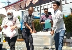 Diperiksa KPK, Pejabat Kementerian PUPR Perwakilan NTB Bawa Satu Boks Dokumen 