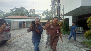Kepala Cabang PT AMG Seret Atasannya Saat Diperiksa sebagai Tersangka Kasus Korupsi Tambang Pasir Besi