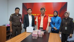 Tersangka Kasus Korupsi Tambang Pasir Besi Lotim Kembalikan Kerugian Negara Rp 800 Juta