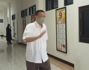 Jadi Tahanan Kota karena Sakit, Terdakwa Po Suwandi Tampak Sehat Hadiri Persidangan