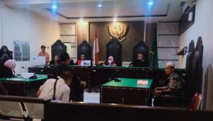 Suami yang Tuduh Eks Gubernur NTB Selingkuh dengan Istrinya Divonis 7 Bulan Penjara
