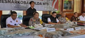 Polda NTB Ungkap Sindikat Jual Beli Mobil dengan STNK dan BPKB Palsu