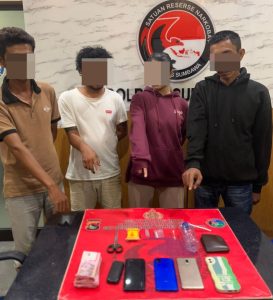 Wanita Muda di Sumbawa Digerebek Sedang Pesta Sabu Bareng 3 Pria di Rumah