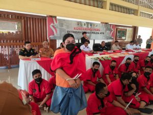 Polisi Bongkar Jaringan Pengedar Magic Mushroom, Pemilik Ida Mart di Gili Trawangan Ditangkap