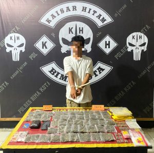 Mahasiswa Tertangkap Tangan Sedang Edarkan Ganja di Depan RSUD Kota Bima