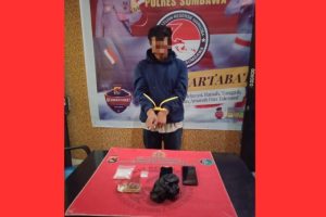 Pengedar Narkoba di Sumbawa Ditangkap Polisi, Sempat Buang Barang Bukti Sabu 105 Gram