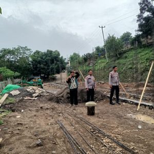 Proyek DAK SMAN 1 Donggo Bima Dihentikan Paksa, Pekerja Diusir 