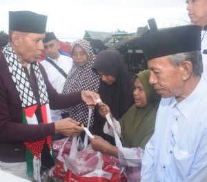 Jelang Berbuka Puasa, Wakil Bupati Bima Kunjungi Korban Kebakaran Parado