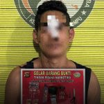 Pria inisial H saat diamankan di Polres Dompu.