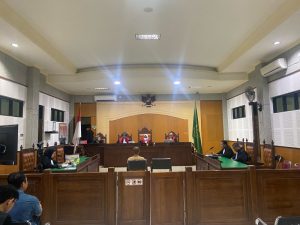 Eks Kepala SMAN 1 Woha Didakwa Terima Gratifikasi Rp 214 Juta dari Pihak Ketiga