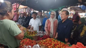Gubernur NTB Blusukan ke Pasar Tanah Mira Pantau Harga Bahan Pokok