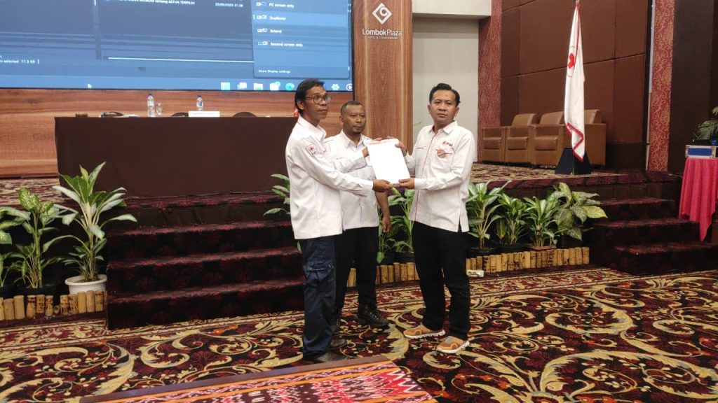 Haris Karnaen Terpilih Jadi Ketua PMI Lombok Barat 2025–2030, Kalahkan Lalu Winengan