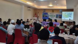 Bedah Buku “Merampas Laut, Merampas Hidup Nelayan”, Walhi NTB Desak Evaluasi Total Kebijakan Laut