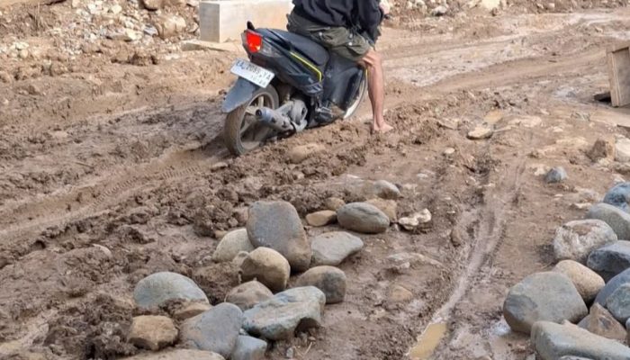 Ada 392 Km Jalan Rusak di Bima, Pemkab Hanya Siapkan Rp200 Juta untuk Pemeliharaan