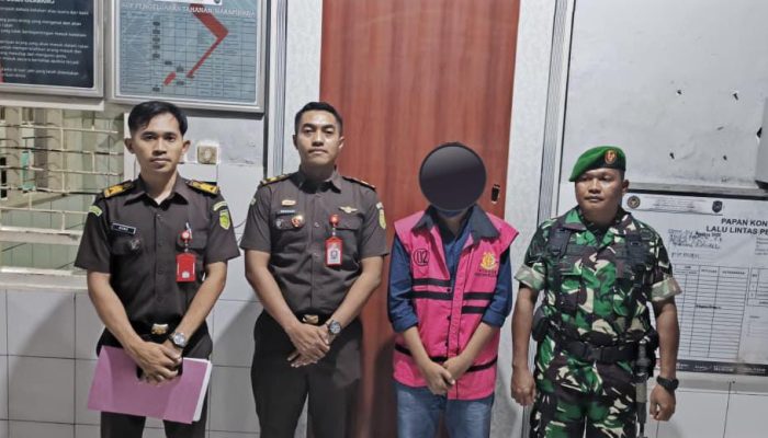 Kejari Bima Tahan Tersangka Keempat Kasus Korupsi Dana KUR BSI Rp9,5 Miliar