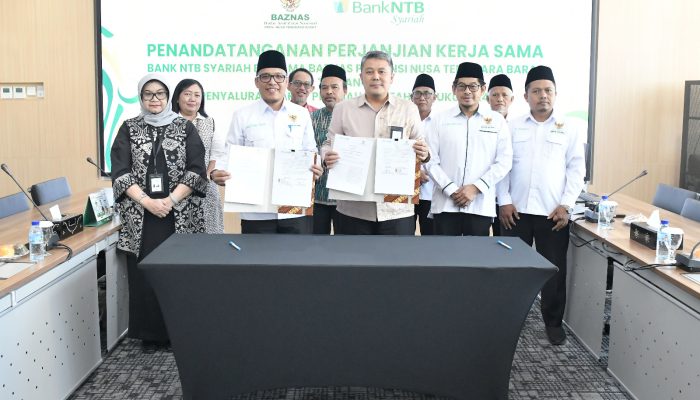 Bank NTB Syariah dan Baznas NTB Gandeng Tangan, Salurkan Zakat Rp 7,2 Miliar