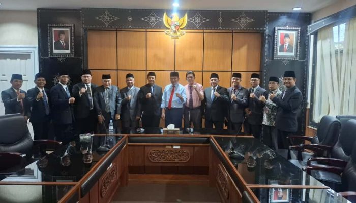 Najamuddin Resmi Jabat Kepala Kemenag Dompu