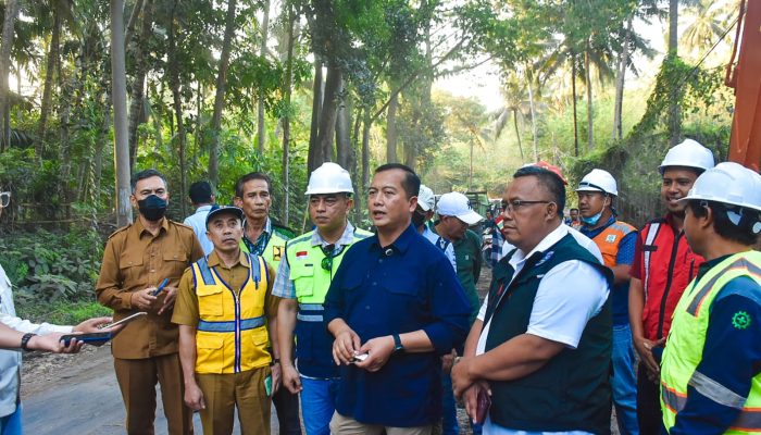 Gubernur Iqbal Kawal Langsung Proyek Jalan Rusak di Sumbawa Barat dan Lombok Timur