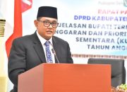Wabup Kusmalahadi Sampaikan KUA-PPAS dalam Sidang Paripurna DPRD KLU