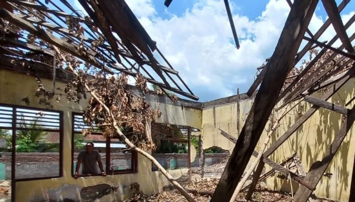 Gedung TK Negeri 2 Boro Sanggar Hancur, Legislator Lila Pastikan Segera Diperbaiki