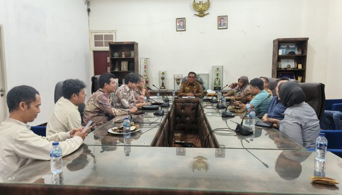 Tanam Satu Pot Cabe dan Tomat, Langkah Pemkot Bima Hindari Inflasi