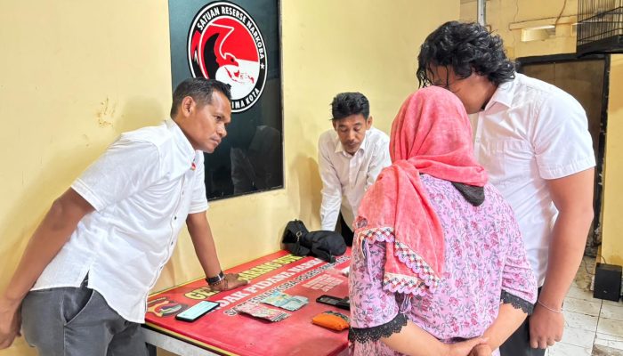 Ibu Rumah Tangga di Kota Bima Ditangkap Polisi, Sita 16 Paket Sabu dan Uang Tunai