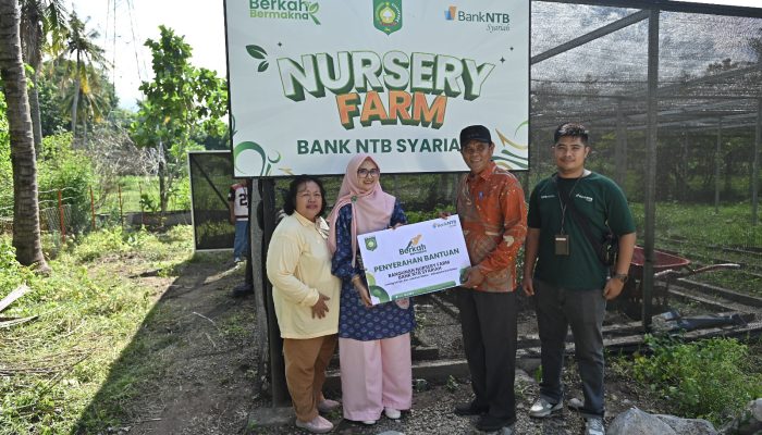Bank NTB Syariah Serahkan Nursery Farm, Dukung Program Sumbawa Hijau Lestari