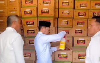 Sidak Gudang Distanbun Dompu, Bupati Bambang Temukan Ratusan Dus Obat Pertanian Tak Tersalurkan