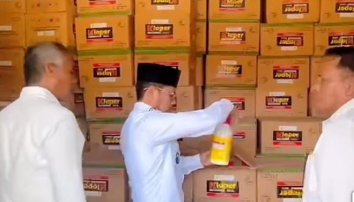 Sidak Gudang Distanbun Dompu, Bupati Bambang Temukan Ratusan Dus Obat Pertanian Tak Tersalurkan