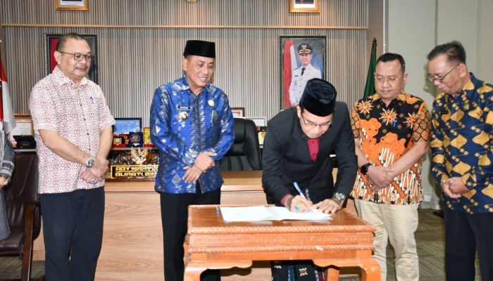 Dukung Pembangunan Kantor Kementerian Haji dan Umroh, Pemkab Bima Hibahkan Lahan 21 Are