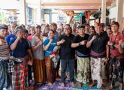 DPRD KLU dan NTB Fraksi Gerindra Serahkan Balai Banjar serta Gamelan untuk Warga Karang Selumbung