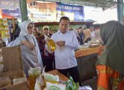 Pantau Harga Jelang Lebaran, Gubernur NTB Kunjungi Pasar Brang Biji