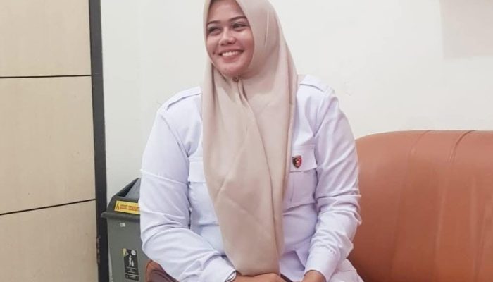 Nadira Ramayanti Tegaskan Tak Ada Hubungan Pribadi dengan Bupati Dompu