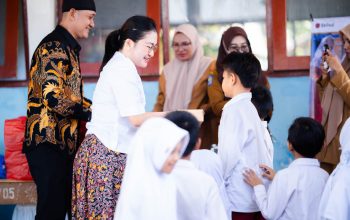 Legislator Lila Perkenalkan Metode Digital Sederhana, Tumbuhkan Literasi Dasar Siswa di Bima