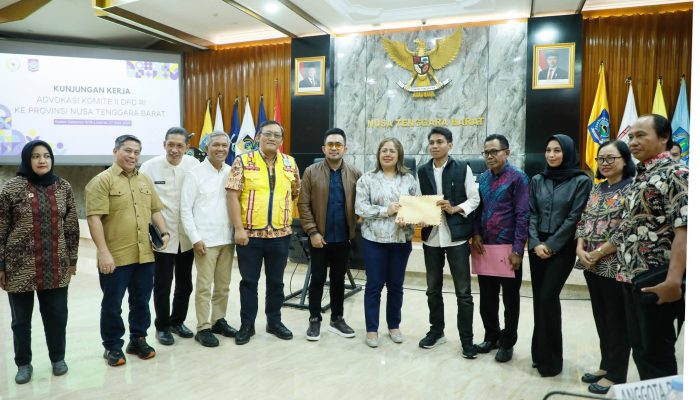 DPD RI Desak Pemerintah Pusat Percepatan Perbaikan 30 kilo Jalan Rusak di Kabupaten Bima