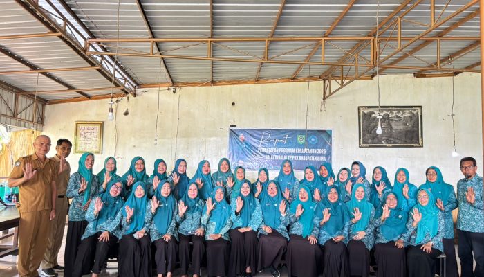 Perkuat Sinergi, TP PKK Bima Gelar Rapat Program Kerja dan Halalbihalal