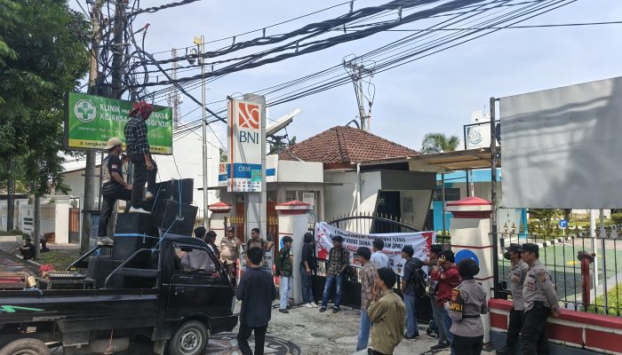 Gelar Aksi Jilid II, Aksara NTB Gedor Kejati NTB Desak Tetapkan Tersangka Anggota DPRD Penerima “Dana Siluman”