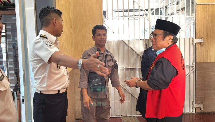 Mantan Bupati Lombok Tengah Suhaili Dieksekusi ke Rutan Praya