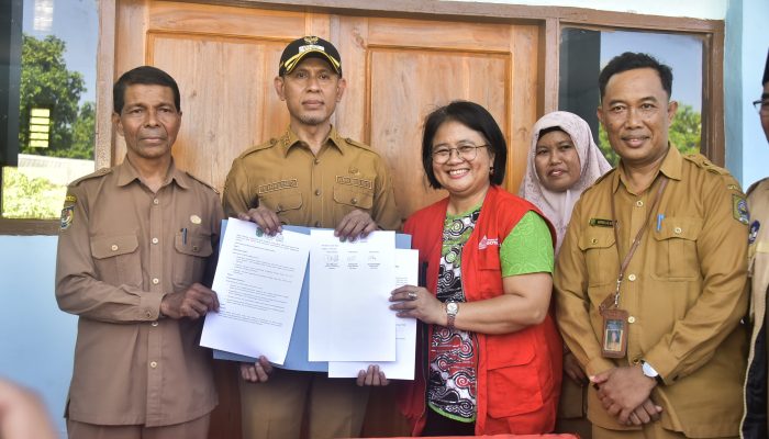Resmikan Perpustakaan SDN Sowa Soromandi, Wabup Irfan Tegaskan Literasi Kunci Masa Depan Daerah