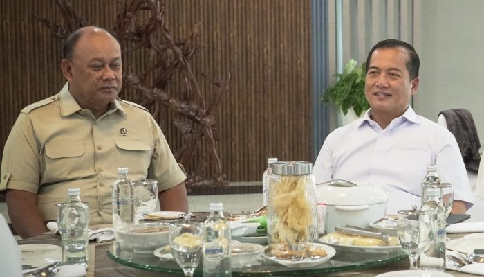 Gubernur dan BGN Santai di Pendopo NTB, Serius Mengurus Gizi Bangsa