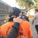Salah seorang tersangka pembacokan di Jalan Udayana, Mataram, NTB, digelandang menuju tahanan Polresta Mataram, Selasa (14/7/2026). (Istimewa)