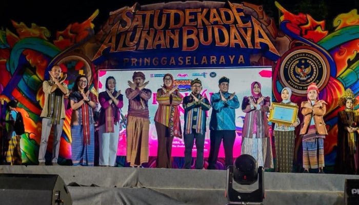 Festival Pringgasela Buktikan Budaya Mampu Menggerakkan Ekonomi dan Pariwisata Daerah