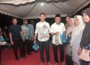 Selasa Menyapa Hadir di Monta, Bupati Bima Serahkan Bantuan Sosial kepada Warga